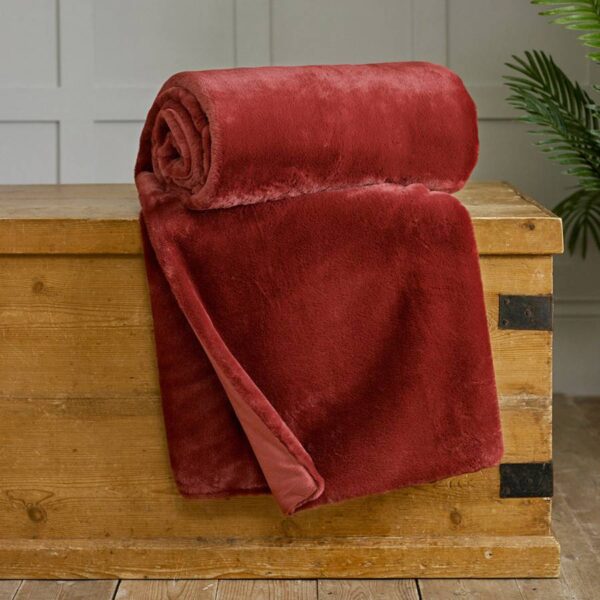 130x180 RUBY ASPEN THROW