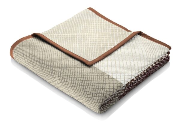 140x180 BURNT ORANGE CROSS HATCH C/RICH THROW - Image 3