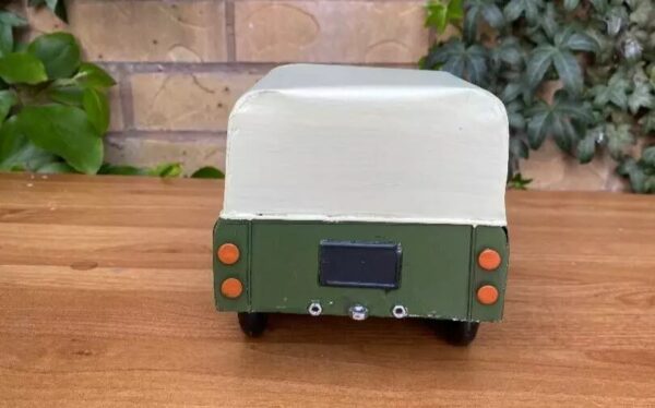 VINTAGE METAL LANDROVER - Image 3