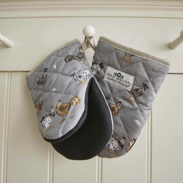 SET 2 HEN HOUSE LANE OVEN MITTS - Image 2
