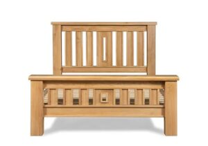 4'6in SLIGO OAK BEDSTEAD