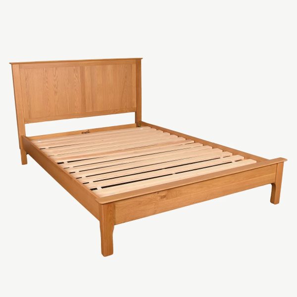 WENTWORTH OAK 4'6in BEDSTEAD