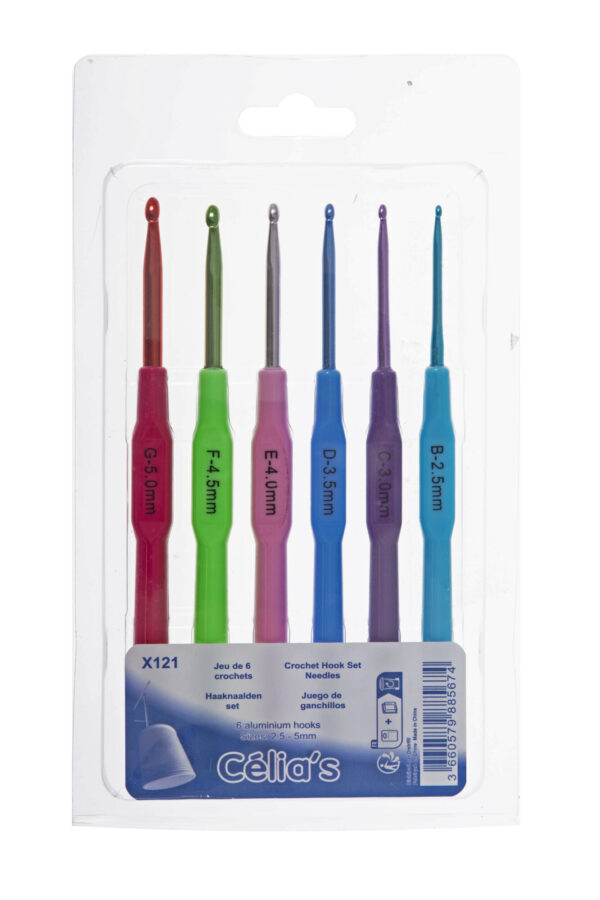 CROCHET HOOK SET: 6 PIECES